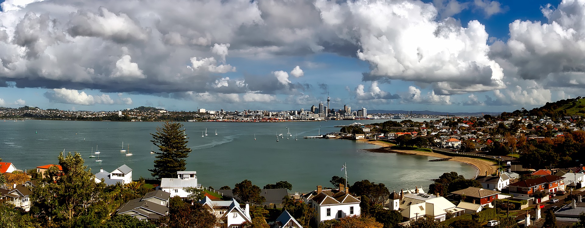 Auckland harbour on a sunny day with the CBD in the background